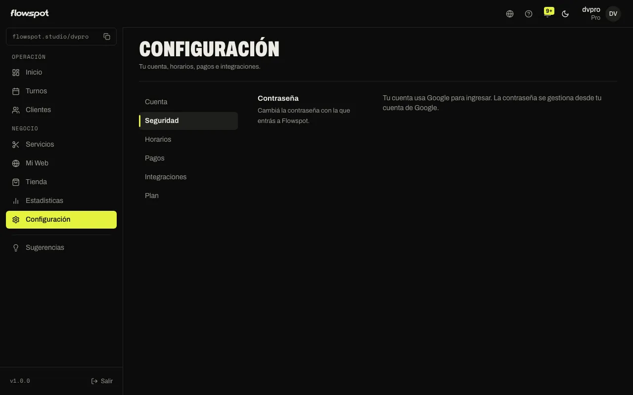 Configuración → Seguridad con los tres campos de contraseña y el botón Actualizar contraseña